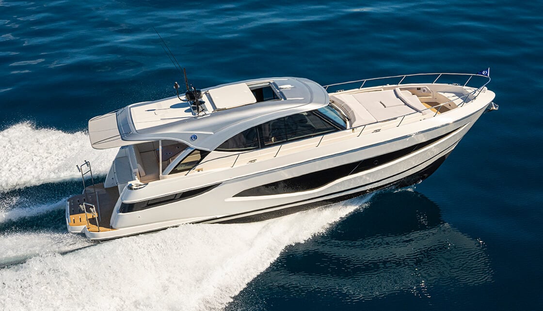 Watch our Riviera 4300 Sports Express boat test