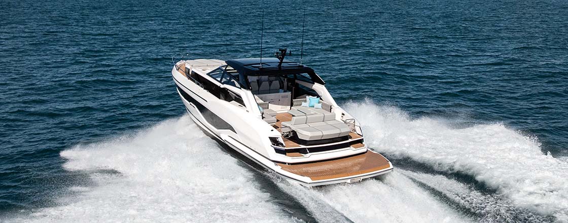 Superhawk 55 yacht