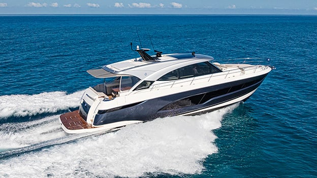 Riviera 5600 Sport Yacht Platinum Edition running