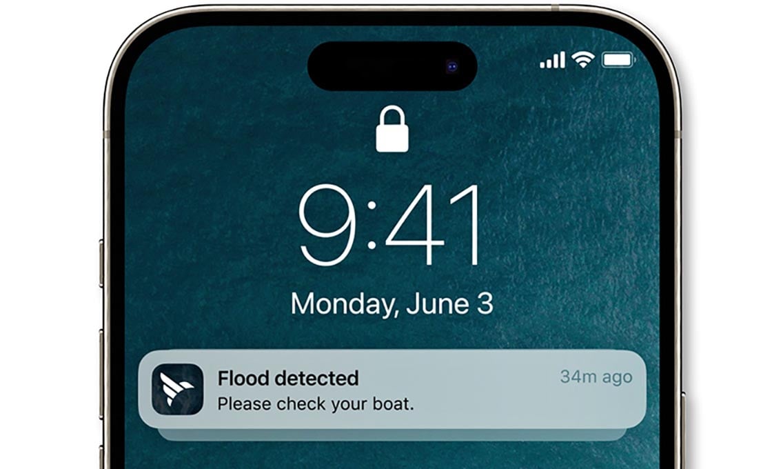 With sensors installed, and alerts activated, you get up-to-date notifcations of what's happening on your boat.