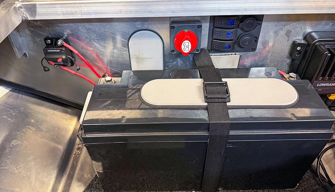 Tinnie fitout battery