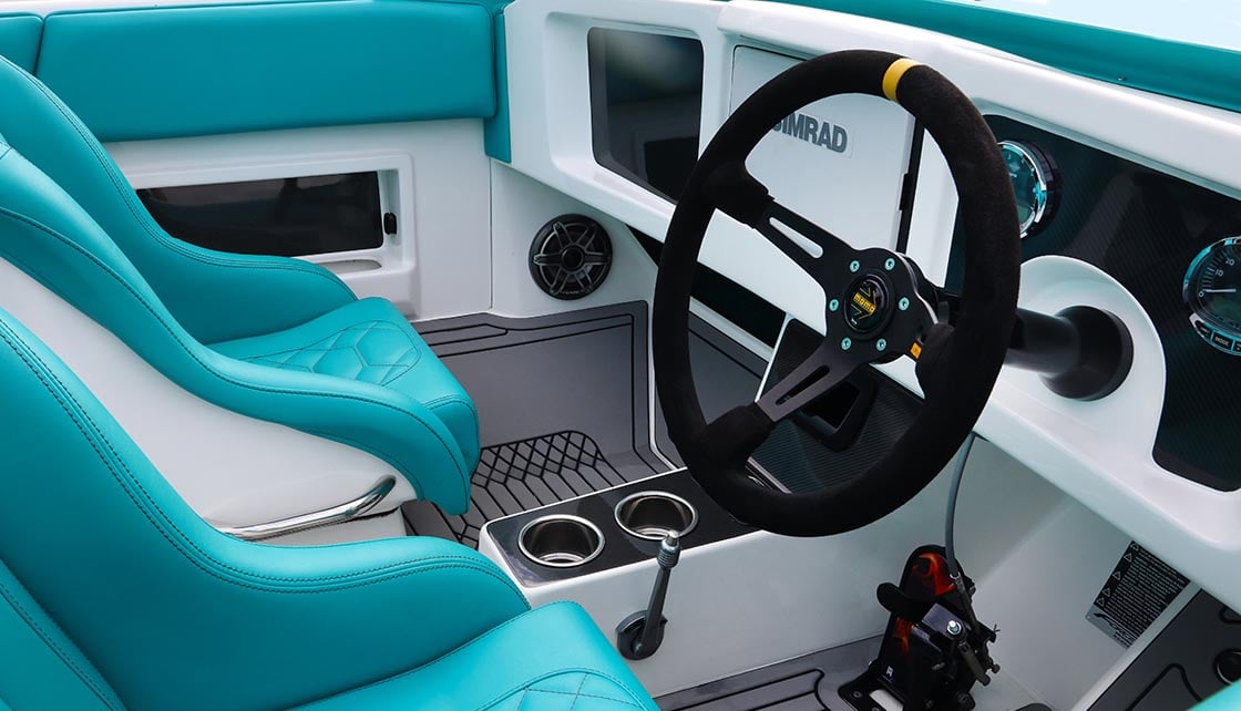 Force F22 performance skiboat 