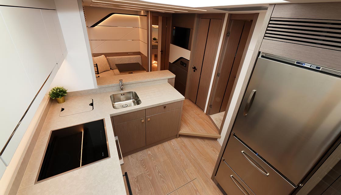 Sunseeker Predator 75