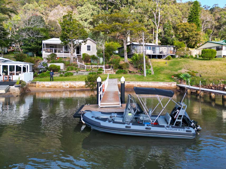 Hawksbury River, NSW Australia River Cottage accommodation